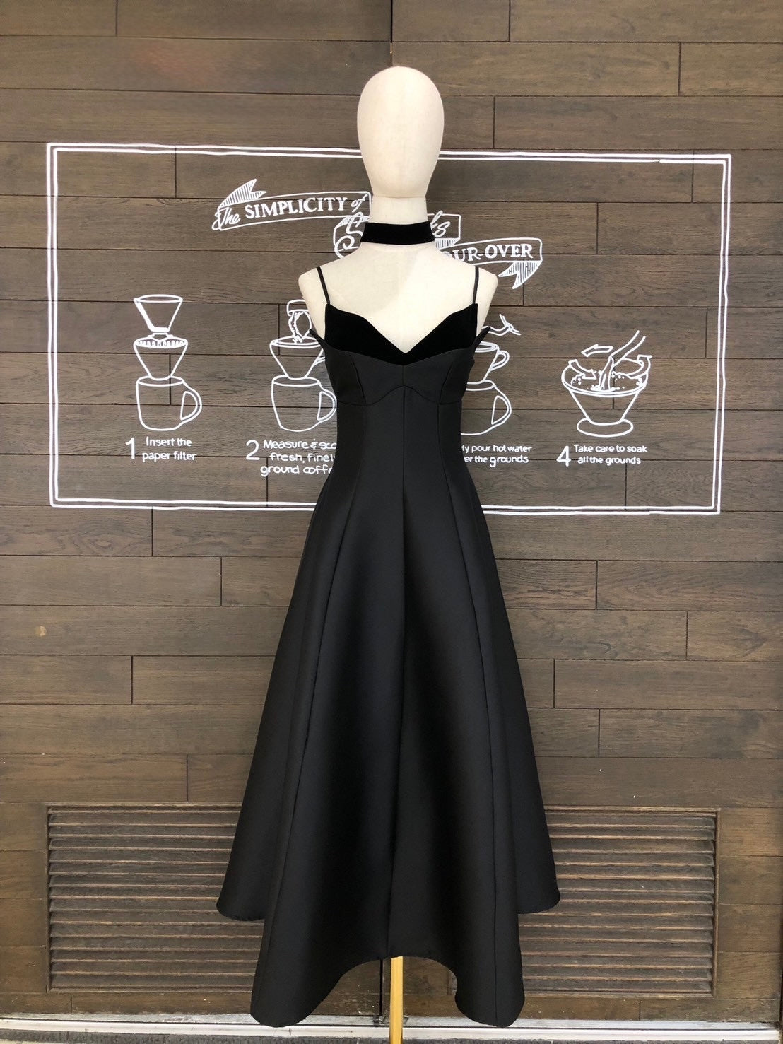 ANASTASIA DRESS